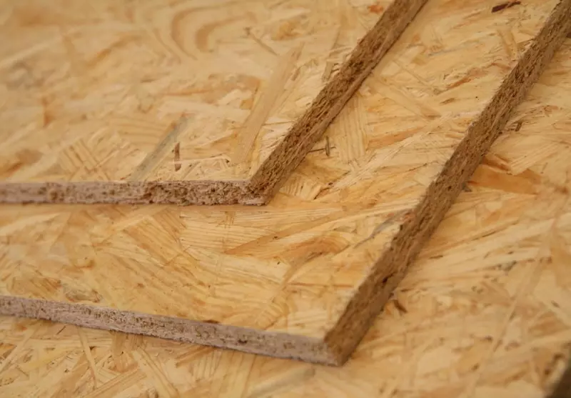 Rossiyada ishlab chiqarilgan namlikka chidamli OSB-3 taxtasi (OSB OSB taxtasidan OSB) (turli qalinlikdagi)