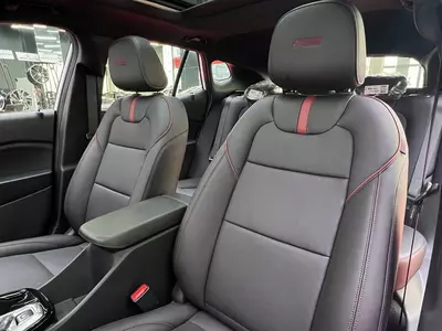 Продается новый "Chevrolet Seeker" RS 1.5T "Bee mang"