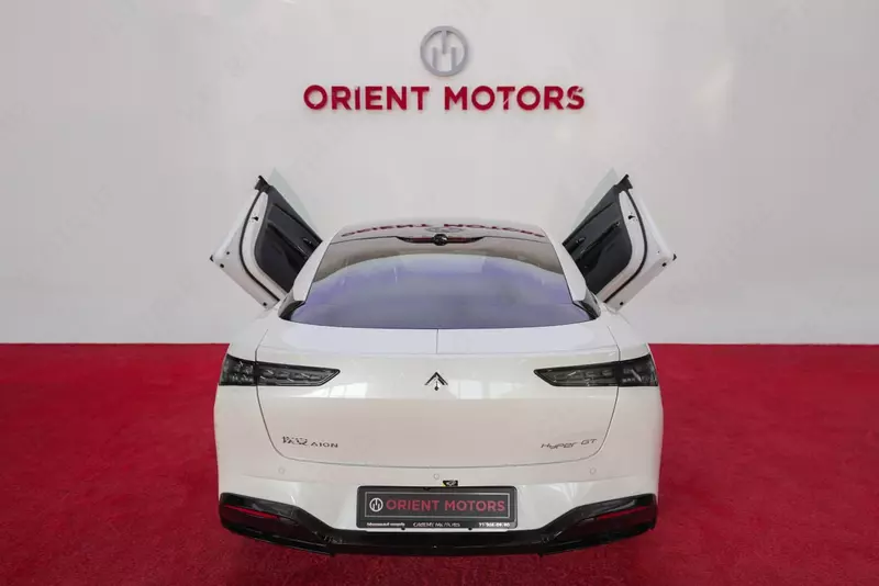 424 694 665 сум Новый GAC Hyper GT 560