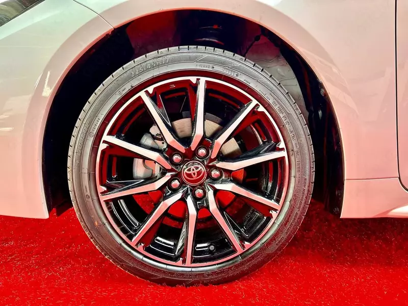 новый Toyota Levin 1.8L Hybrid "Sport" Yengil avtomobillar