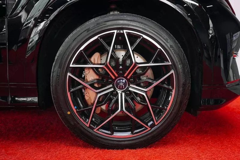  новый BYD Song L 2024 5-pozitsiya (4WD)  - OOO Control Auto