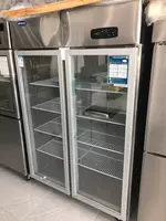 Промышленный холодильник для столовой