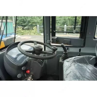 Фронтальный погрузчик SDLG LG933L 1.8 куб в наличии - от 361 000 000 сум / шт.