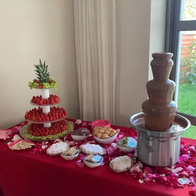 Katta Shokoladli Favvora