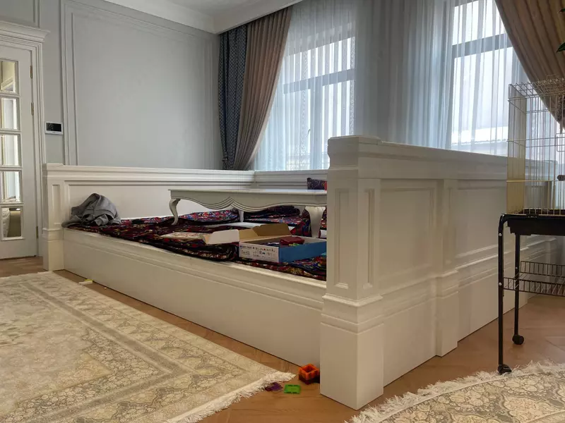 Тапчан в современном стиле