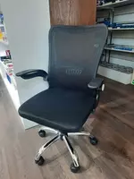 Кресло офисное вращающееся (ткань  спинка сетка  черное)