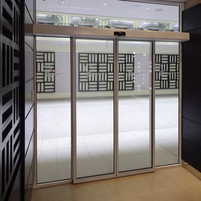 Автоматические и ручные раздвижные двери GEZE - по запросу