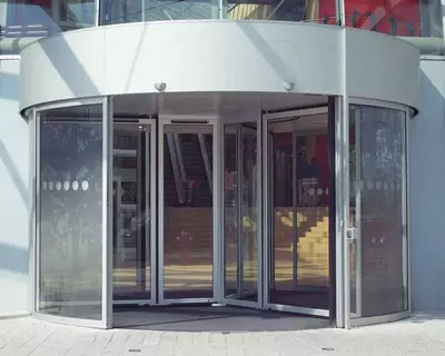 Цена по запросу Карусельные двери GEZE