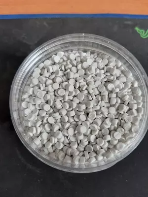 R-111 markali granulalardagi plastifikator - 7 200 so'm / kg