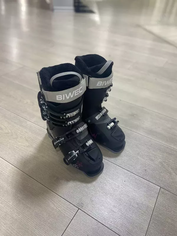 Женские горнолыжные ботинки BIwec BR4 - 1 899 000 сум