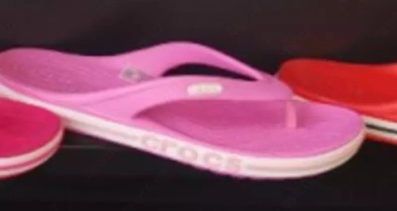 Тапочки из резины (кроксы/сланцы) – комфорт  универсальность и стиль в каждой паре