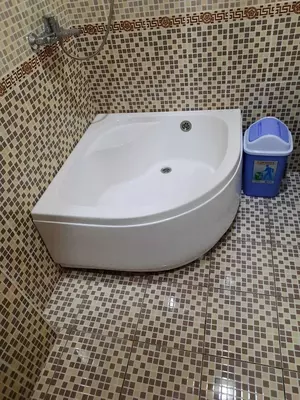 Полимраморная ванна 90*90 угловая