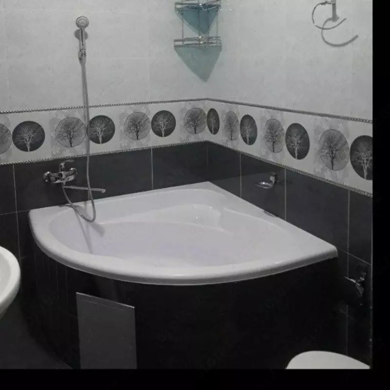 Стеклопластиковая ванна 142*142 угловая