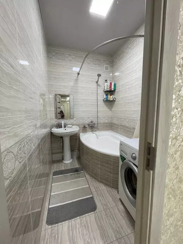 Стеклопластиковая ванна 140*90 парус - от {0} сум