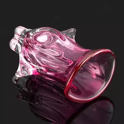 dizayner Josef Hospodka - 1 000 000 so'm / dona