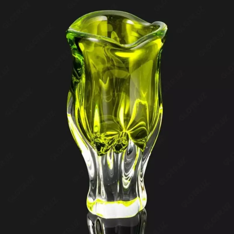 Ваза для цветов в стилистике дизайнера Josef Hospodka.