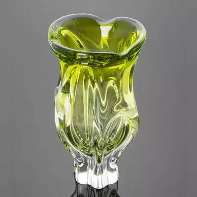 Ваза для цветов в стилистике дизайнера Josef Hospodka. - 600 000 сум / шт