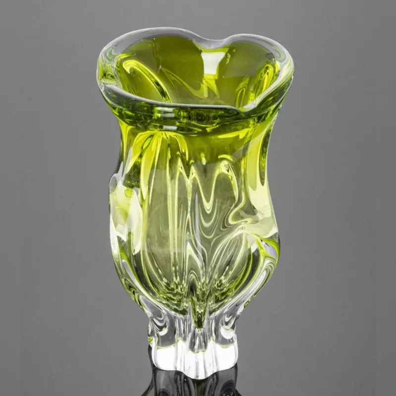 Ваза для цветов в стилистике дизайнера Josef Hospodka. - 600 000 сум