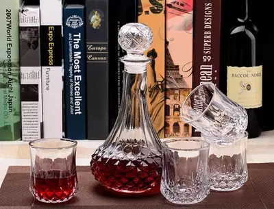 Kristal karaf va 6 ta stakan, Chexoslovakiya, Bohemiya, original