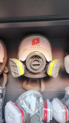 Респиратор маска Протиаогаз угольным фильтром