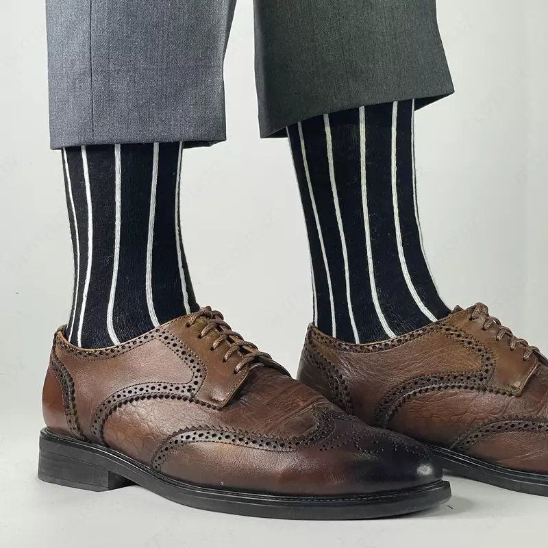 Носки с белыми полосками