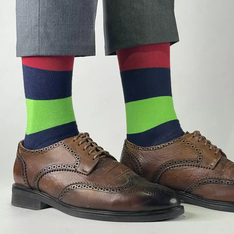 Носки с черными полосками