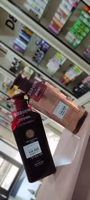 Soch to'kilishiga qarshi shampun KERASYS Red Ginseng (женьшень)
