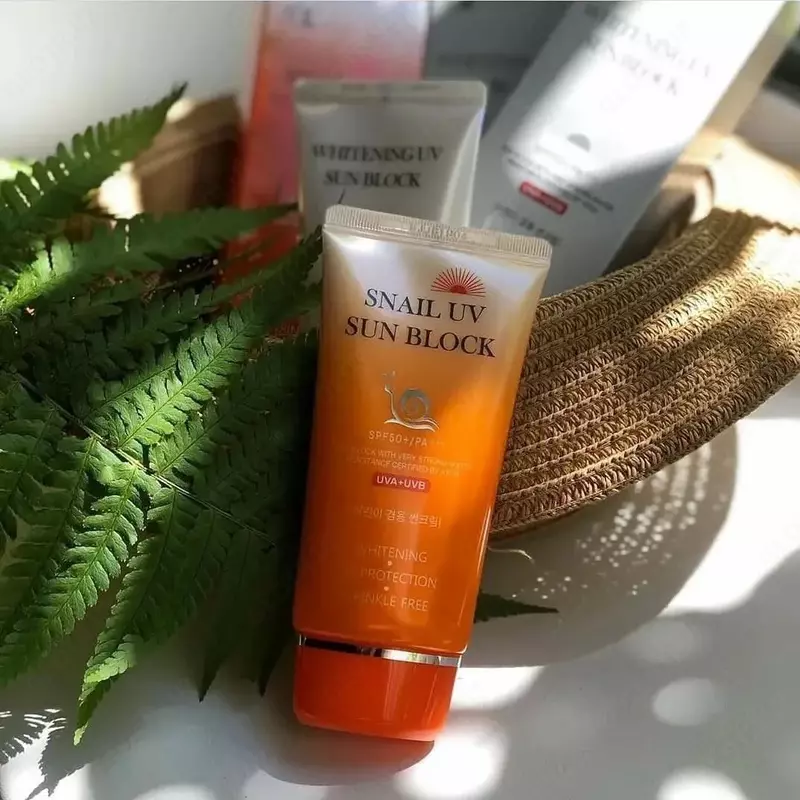 Quyoshdan himoyalovchi krem Jigott Snail UV Sun Block SPF 50+