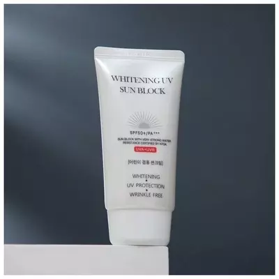 Солнцезащитный осветляющий крем Jigott Whitening UV Sun Block SPF 50, 70 мл.