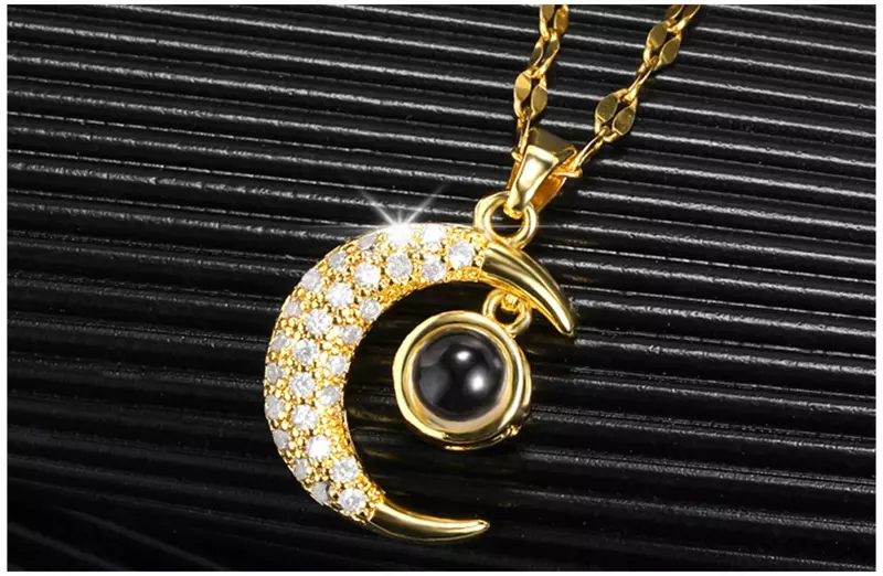 Asmaul husna Allohning 99 go'zal ismlari bitilgan taqinchoq