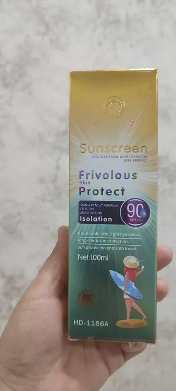 Солнцезащитный крем с максимальной защитой Sunscreen Frivolous Skin Protect SPF 90, 100 мл