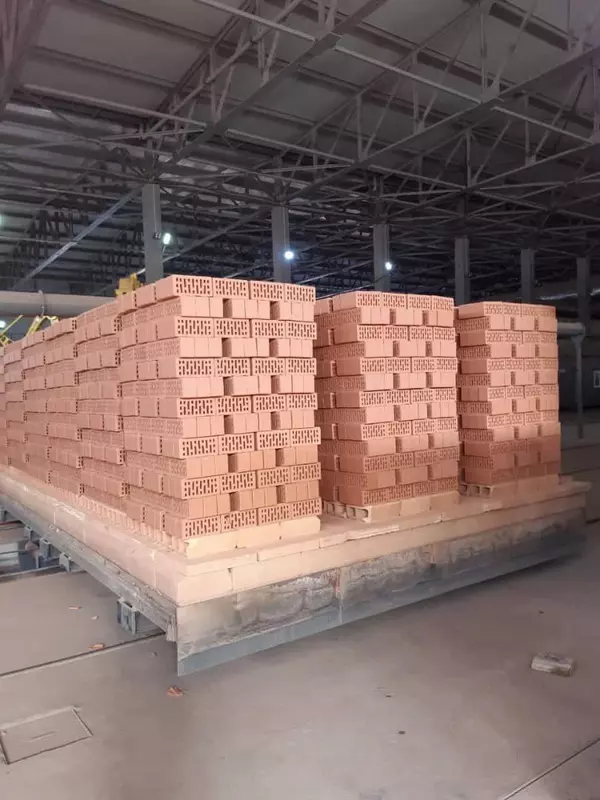 OOO "BUILDING INNOVATION" - Кирпич керамический