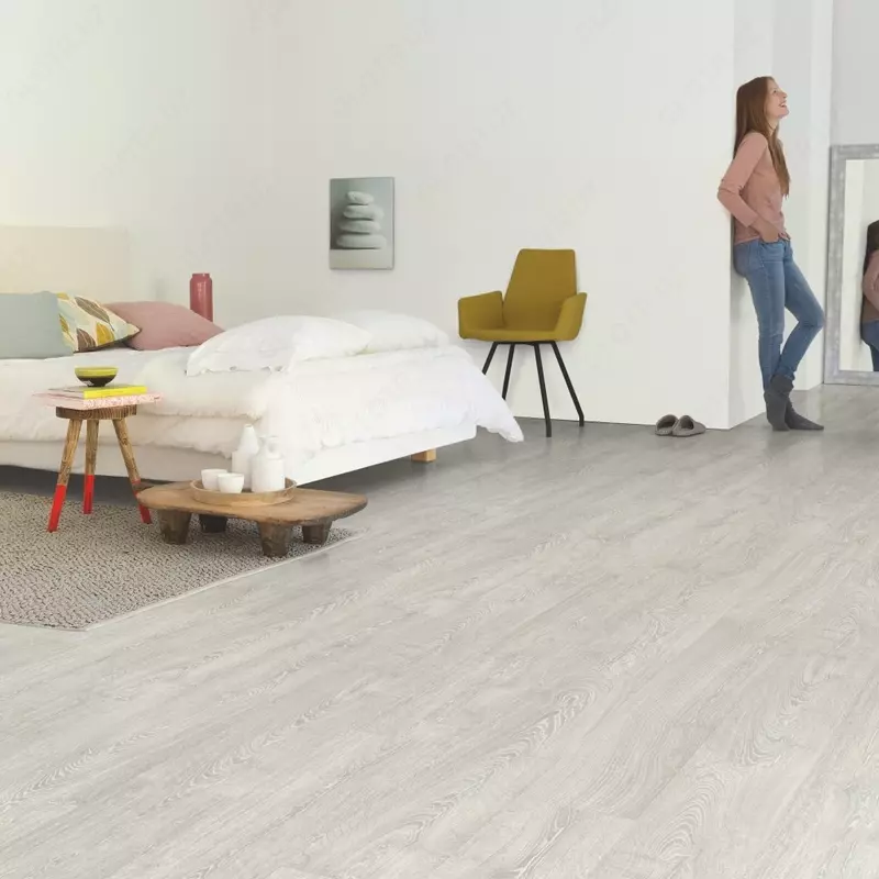Laminat QUICK-STEP fantaziyali yorug‘ kulrang eman IMPRESSIVE. - 233 700 so'm