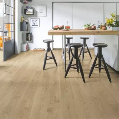 Ламинат QUICK-STEP дуб белый стветло-бежевый PERSPECTIVE. - 233 700 сум / кв.м