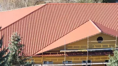 Металлочерепица МЕТАЛЛ ПРОФИЛЬ Ламонтерра X (VikingMP-01-8004-0.45), RAL8004