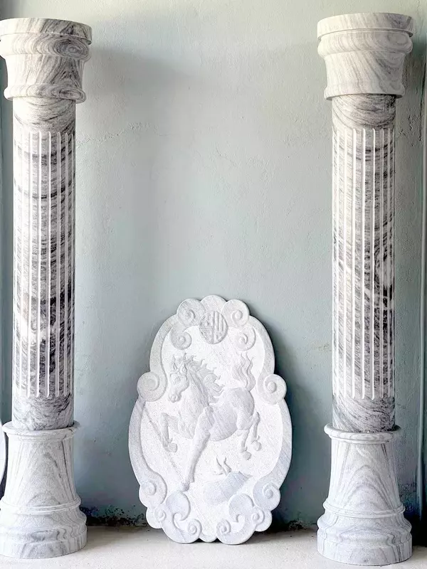 Колонна из мрамора (Высота 2 м)