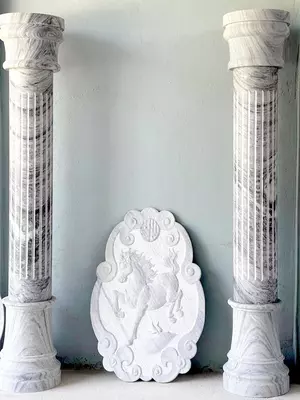 Колонна из мрамора (Высота 2 м)