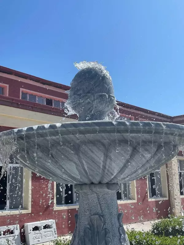 Мраморный фонтан - от {0} сум