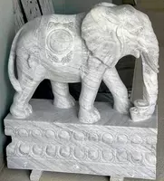 Животные из мрамора