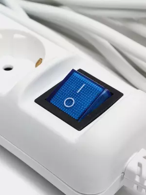   Сетевой фильтр 5М 2E Surge protector 5XSchuko switch