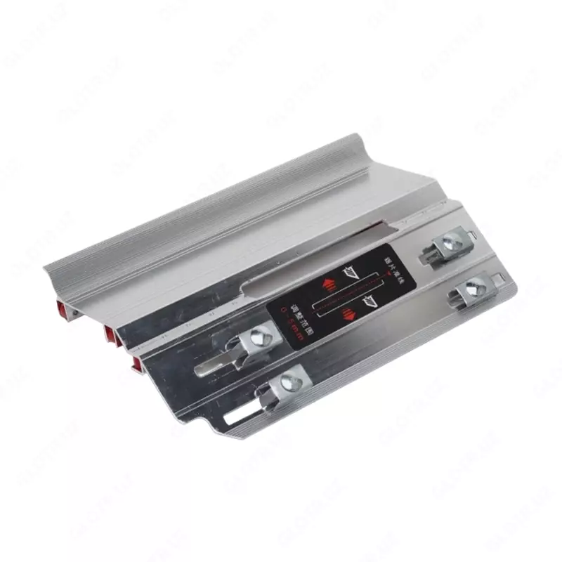 Плиткорез с направляющей и регулировкой.