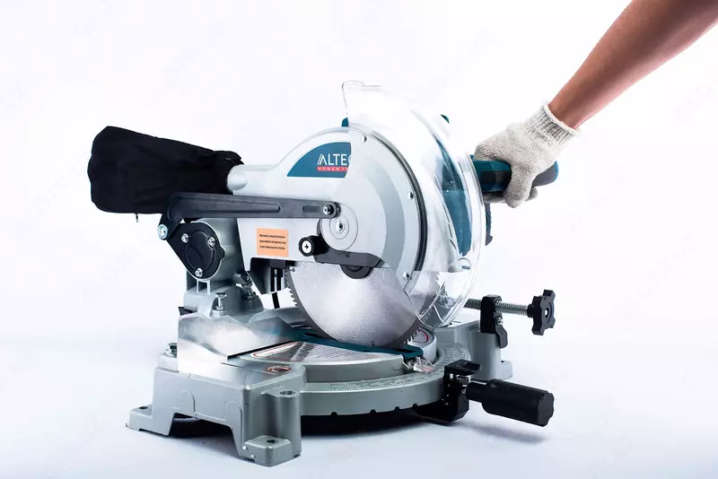  Торцовочная пила ALTECO MS 2000-255 Только в розницу