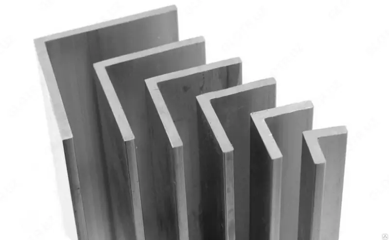  Стальной равнополочный уголок 40 х 40 х 4 мм  ст. 3СП (Бекабад) - 