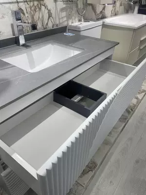 Шкаф в комплекте с раковиной DeBorA №2 - 5 383 453.5 сум / шт.