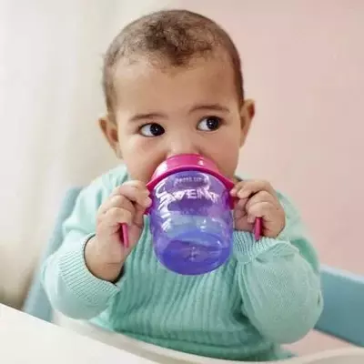 AVENT Чашка-непроливайка с ручками Comfort, 6 мес+, 200 мл AVENT Чашка-непроливайка с ручками Comfort, 6 мес+, 200 мл