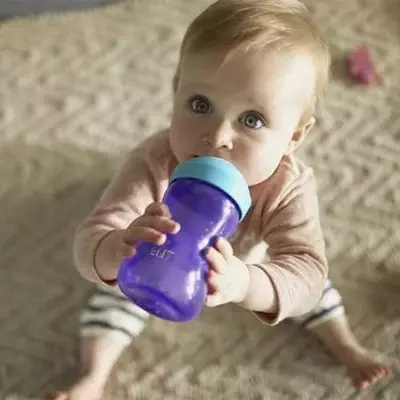 AVENT Чашка-непроливайка с мягким носиком, 9 мес+, 300 мл AVENT Чашка-непроливайка с мягким носиком, 9 мес+, 300 мл