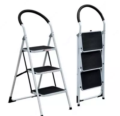 Алюминиевая стремянка Pyramid WR2462- 2061-2062