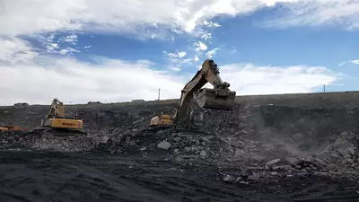 Цена по запросу SANY Экскаватор гусеничный [SY415H]