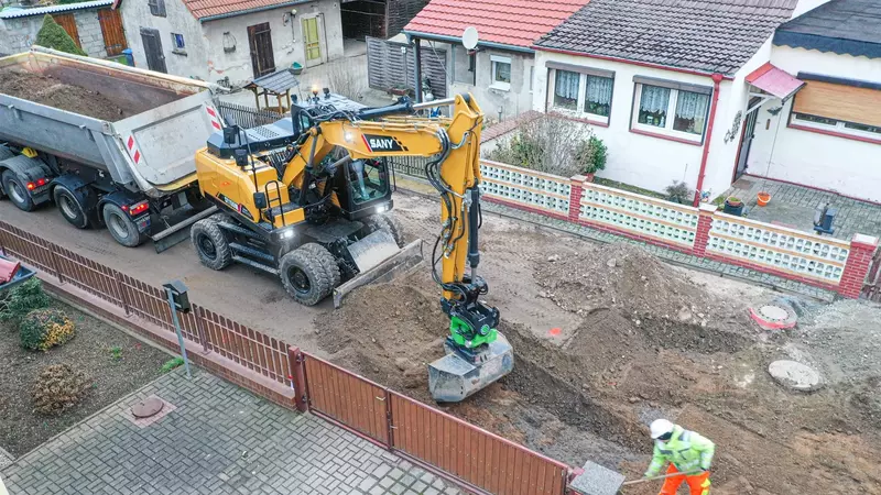 SANY Колесный экскаватор [SY155W] по запросу - SANY AUTOMOBILE MANUFACTURING CENTRAL ASIA