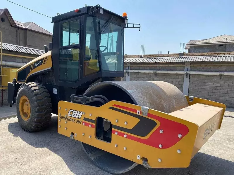 по запросу SANY Одновальцовый каток [SSR200AC-8H]